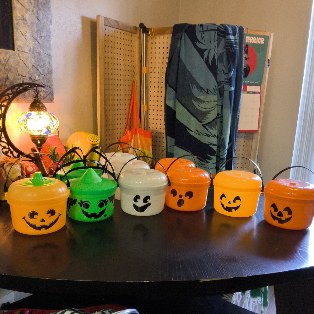 VTG McDonald's Halloween Pumpkin Party Buckets - Picture 3 of 12